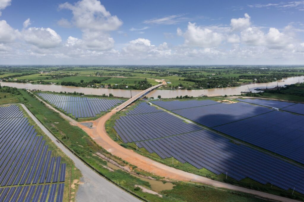 Giá thuê xe 4 chỗ có tài xế đi Tân Châu